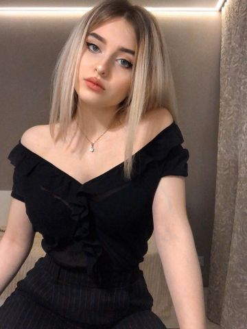 Елизавета Очаровательная Блондинка